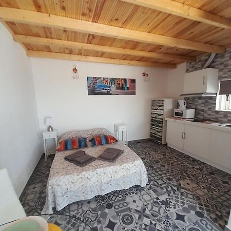 Estudio Dominicana In Albufeira Gale Luaran gambar