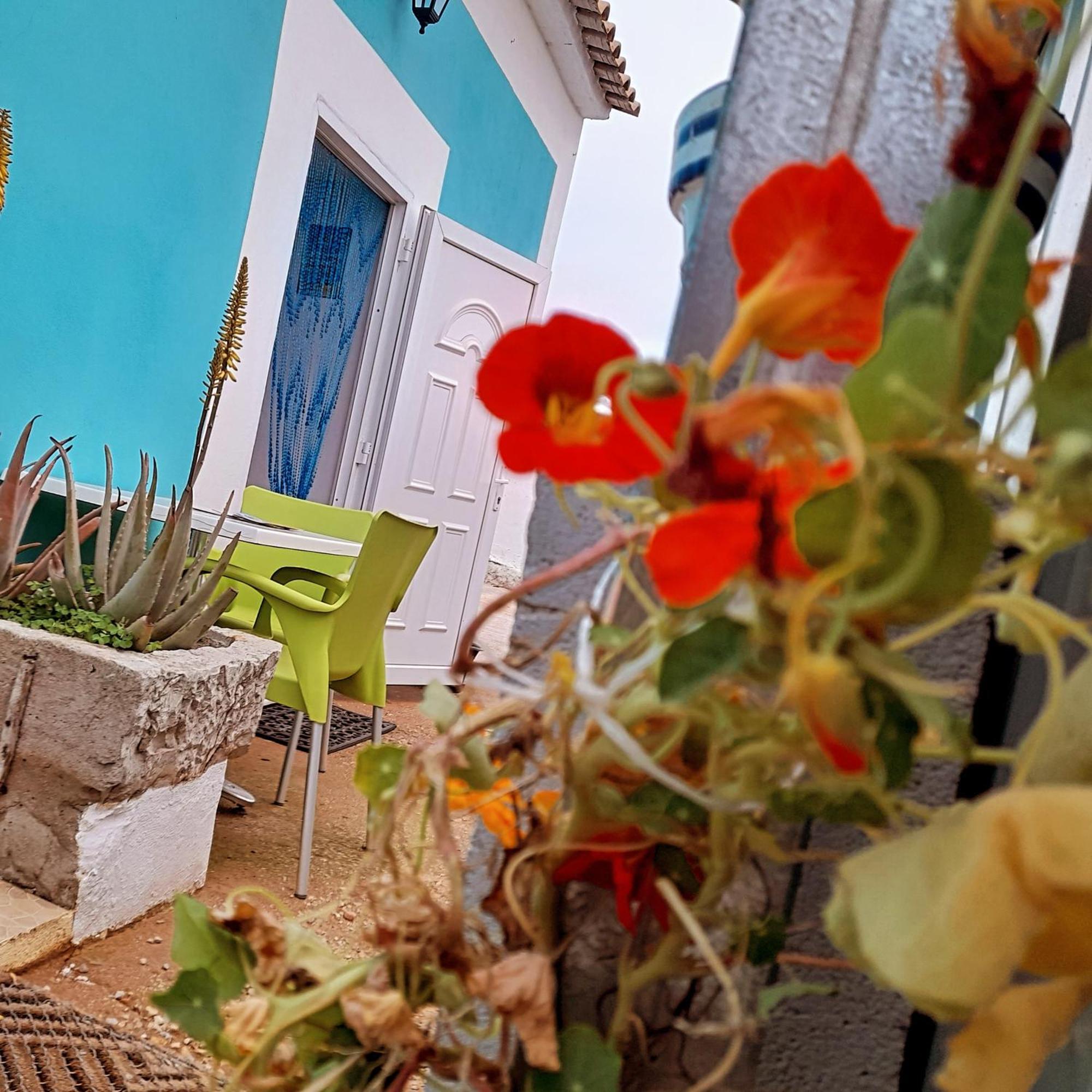 Estudio Dominicana In Albufeira Gale Luaran gambar